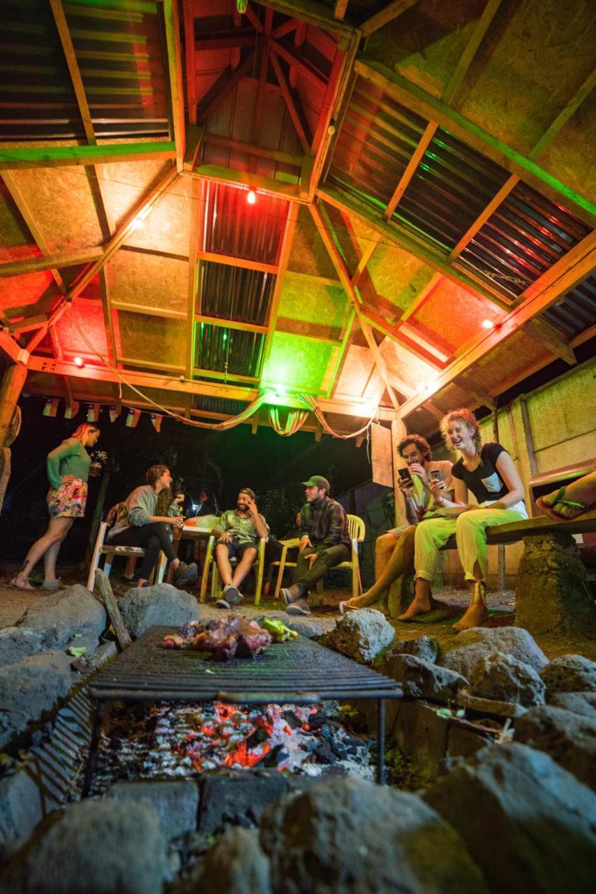Rio Libre Pucon Party Hostel Eksteriør bilde